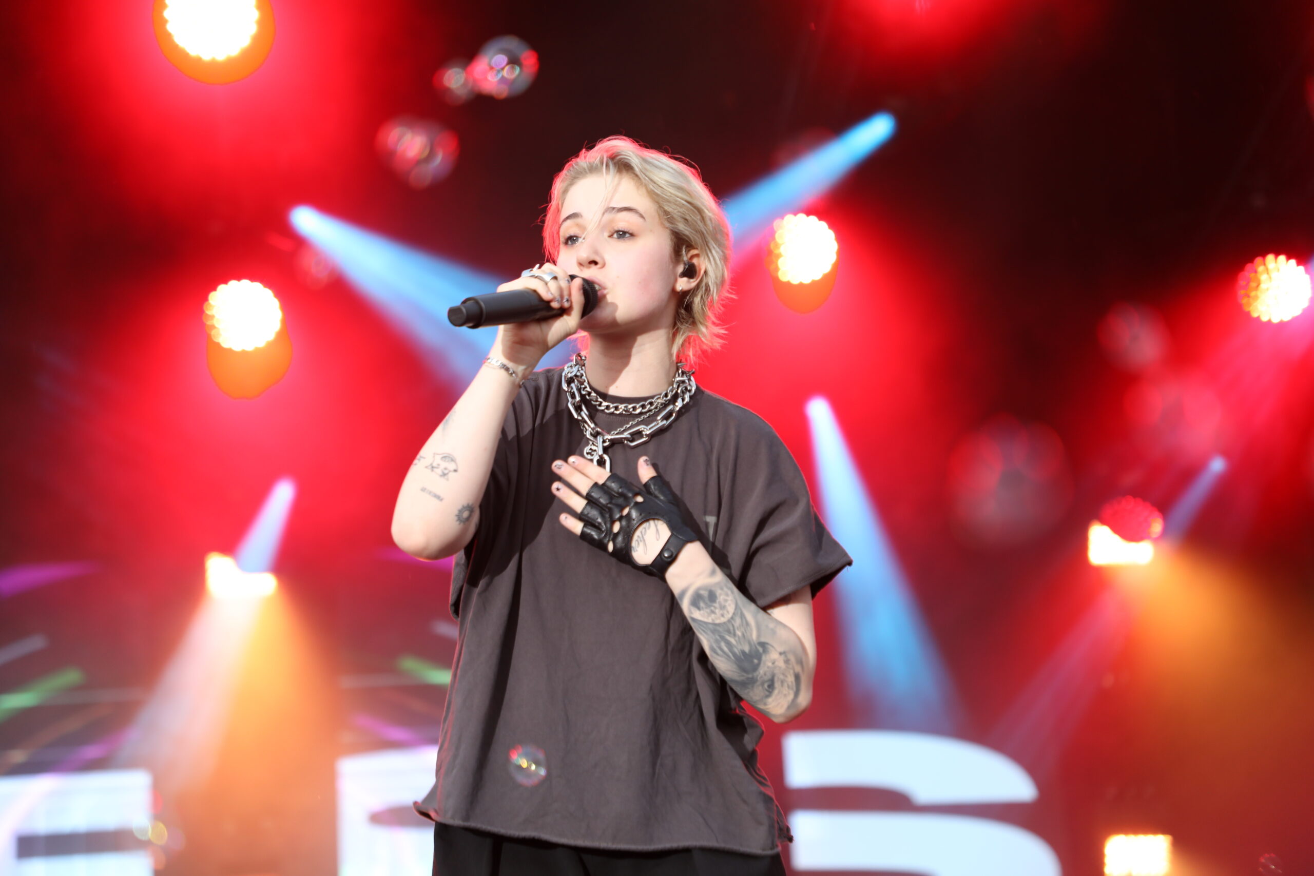 production-video-services-adq-khabir.