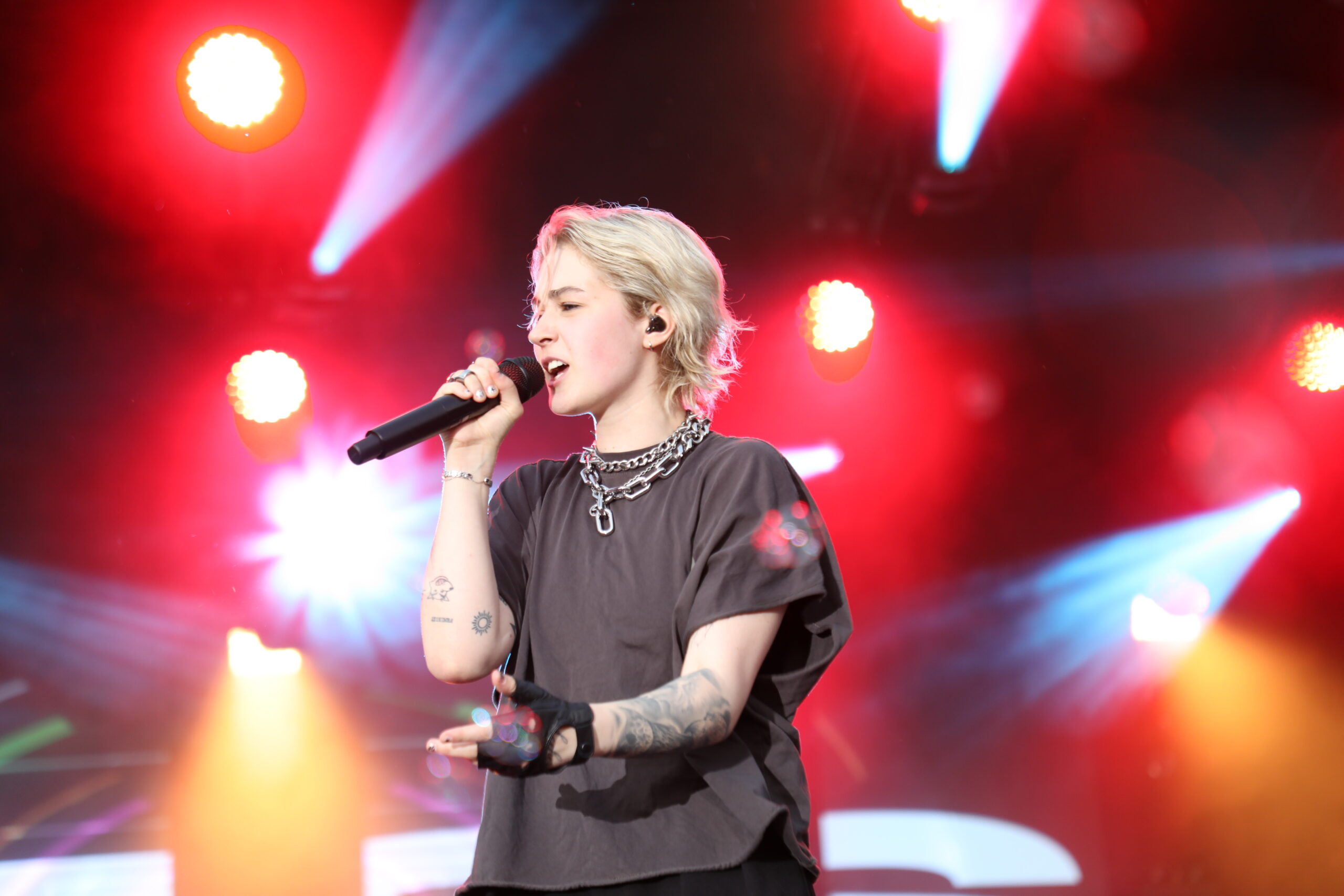 production-video-services-adq-khabir.